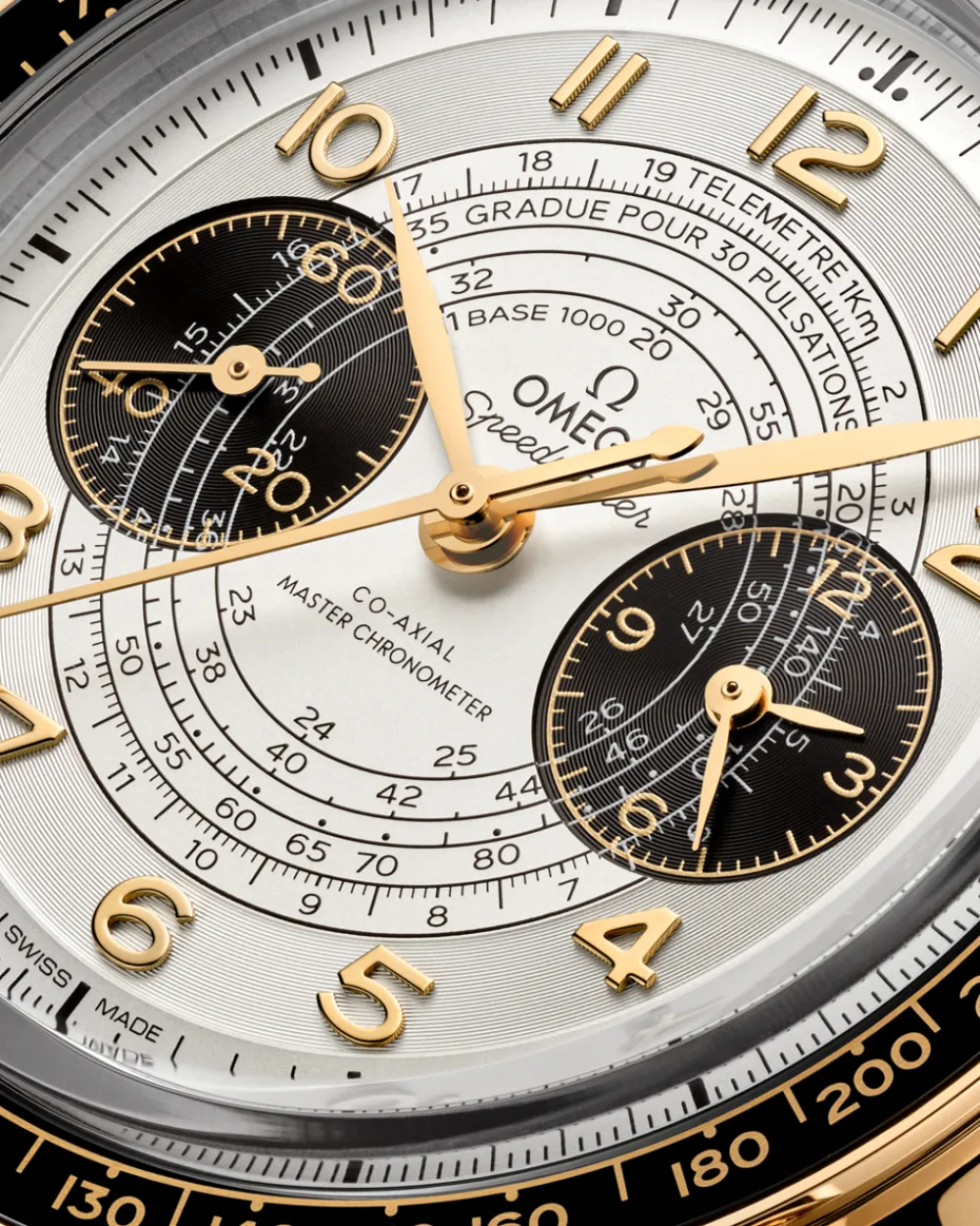 43 mm, Moonshine™ gold on leather strap^OMEGA Fashion