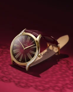 36 mm, Moonshine™ gold on leather strap^OMEGA New