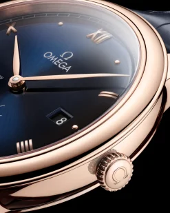 41 mm, Sedna™ gold on leather strap^OMEGA Clearance