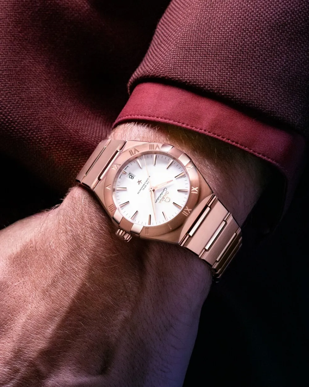 39 mm, Sedna™ gold on Sedna™ gold^OMEGA Best
