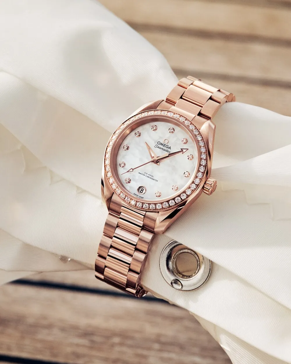 34 mm, Sedna™ gold on Sedna™ gold^OMEGA Outlet