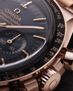 42 mm, Sedna™ gold on Sedna™ gold^OMEGA Online