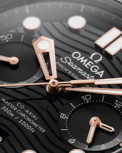44 mm, steel ‑ Sedna™ gold on rubber strap^OMEGA Hot