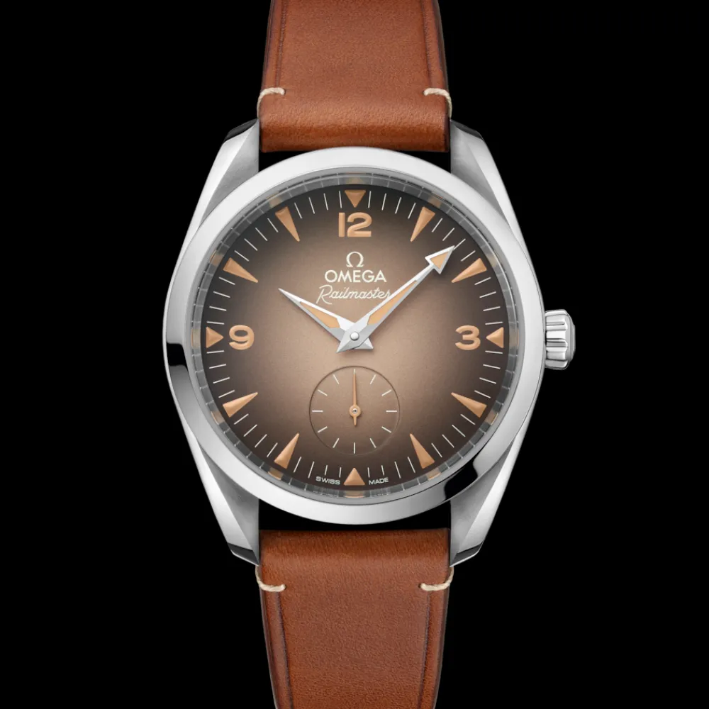 38 mm, steel on leather strap^OMEGA Online
