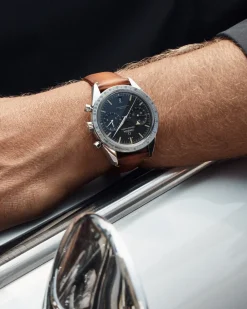 40.5 mm, steel on leather strap^OMEGA Outlet