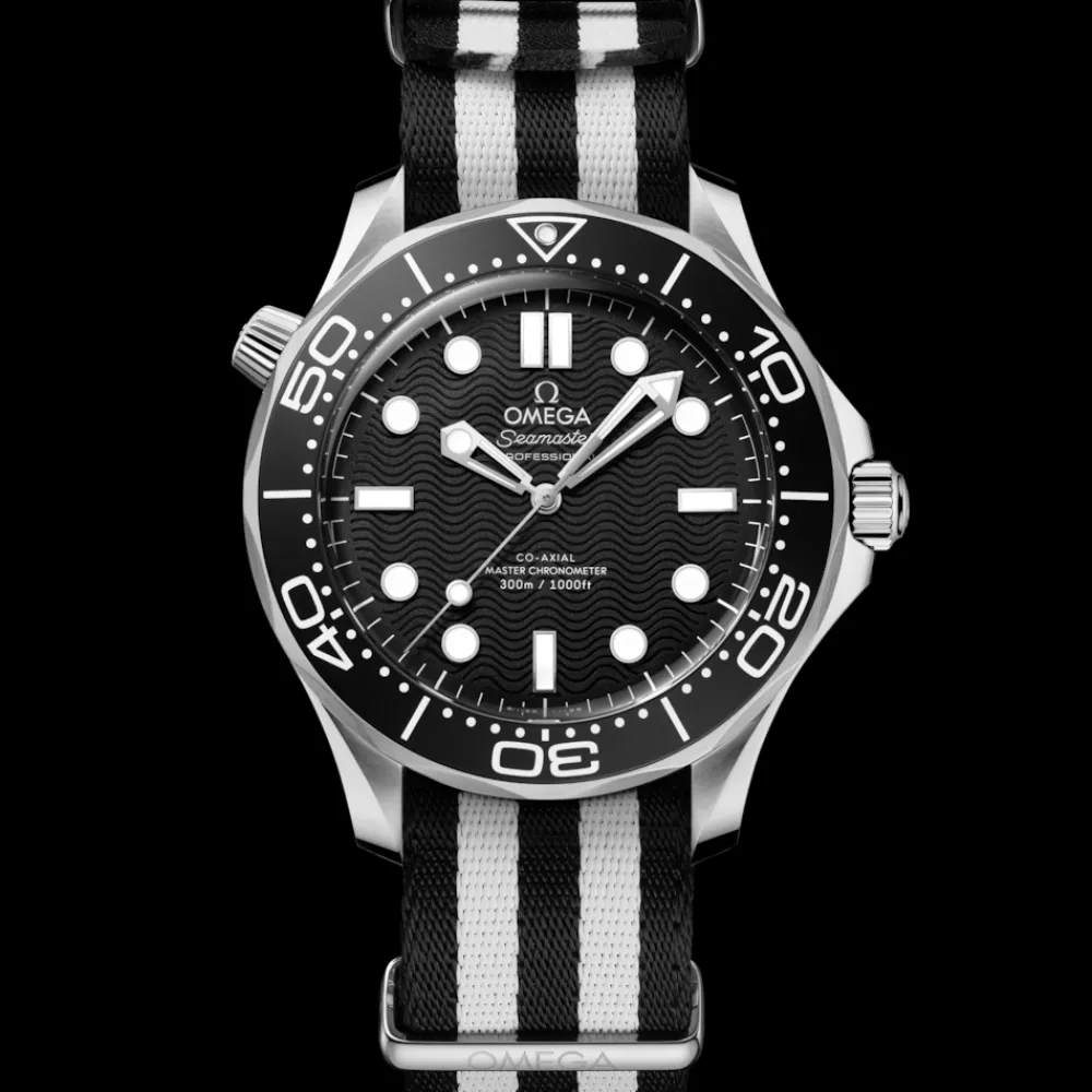 42 mm, steel on NATO strap^OMEGA Clearance