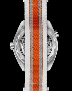43.5 mm, steel on NATO strap^OMEGA New