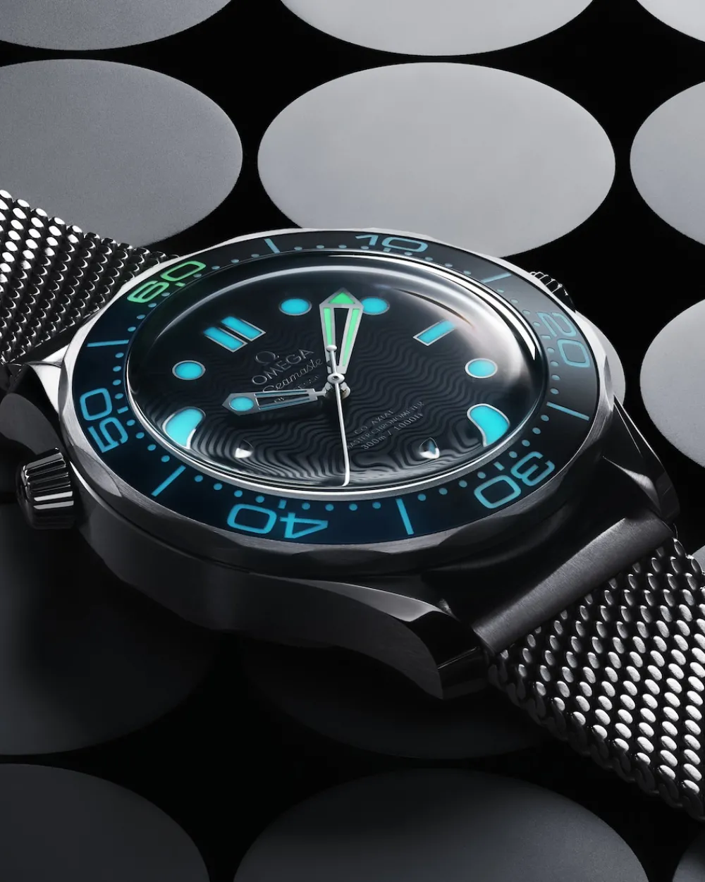 42 mm, steel on steel^OMEGA Clearance