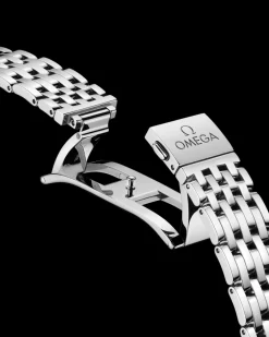 41 mm, steel on steel^OMEGA Hot