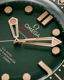 42 mm, titanium ‑ Bronze gold on titanium^OMEGA Hot