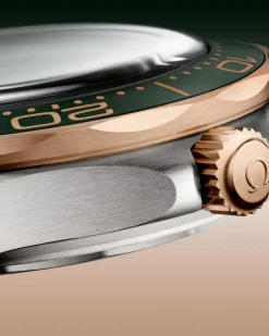 42 mm, titanium ‑ Bronze gold on titanium^OMEGA Hot