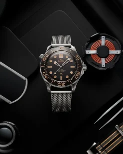 42 mm, titanium on titanium^OMEGA Clearance
