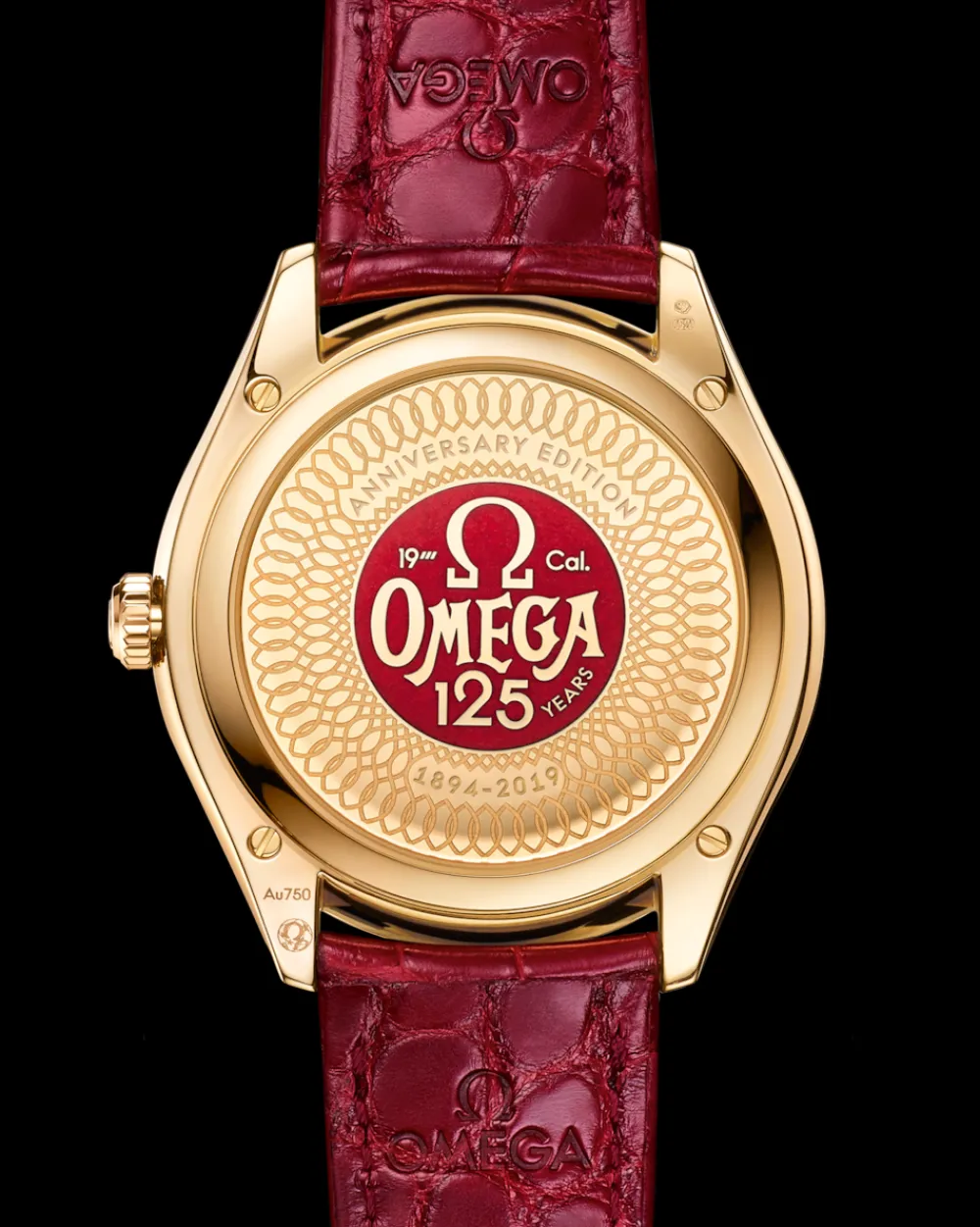40 mm, yellow gold on leather strap^OMEGA New