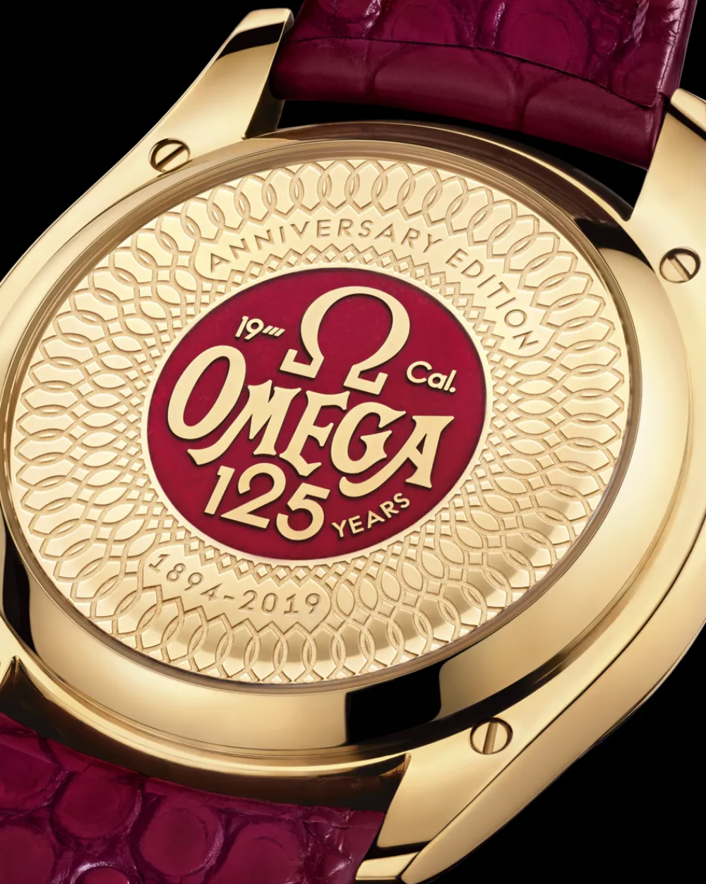 40 mm, yellow gold on leather strap^OMEGA New