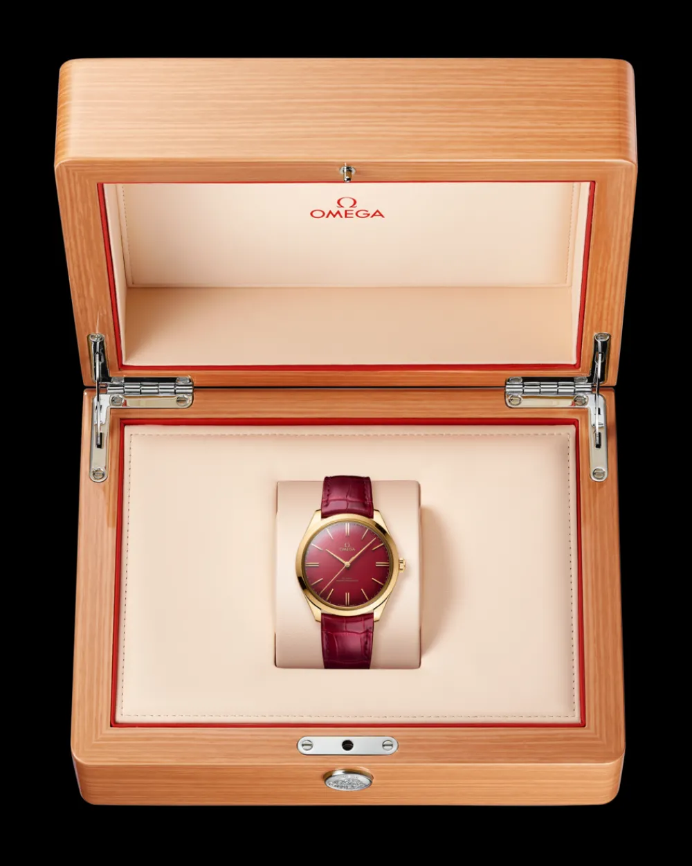 40 mm, yellow gold on leather strap^OMEGA New