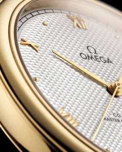 40 mm, yellow gold on leather strap^OMEGA Best