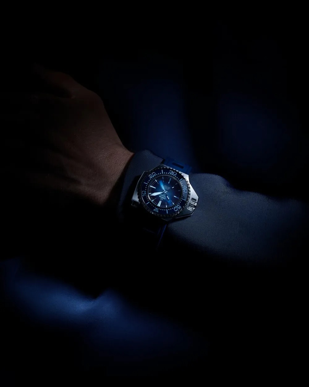 55x45 mm, O‑MEGASTEEL on rubber strap^OMEGA Fashion
